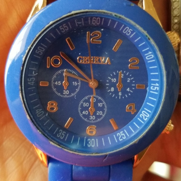 Bundke of Watches - Picture 2 of 8